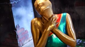 ゼンタイヒロインが媚薬ローションをかけられて辱められる